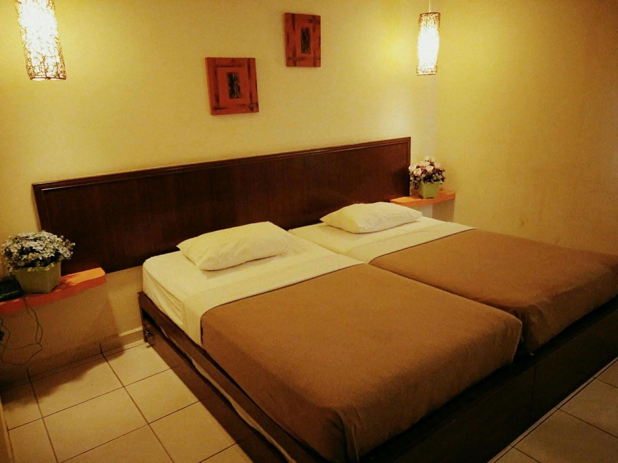 Newbridge Hotel Malacca Exterior foto